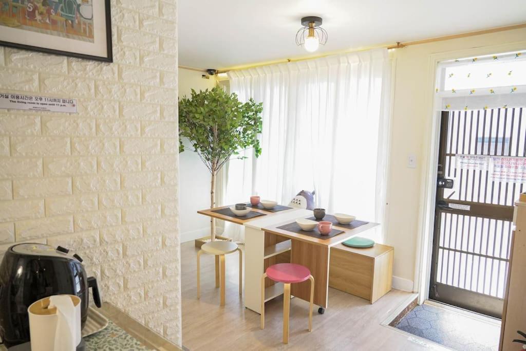Guesthouse Mongja Seoul Eksteriør billede